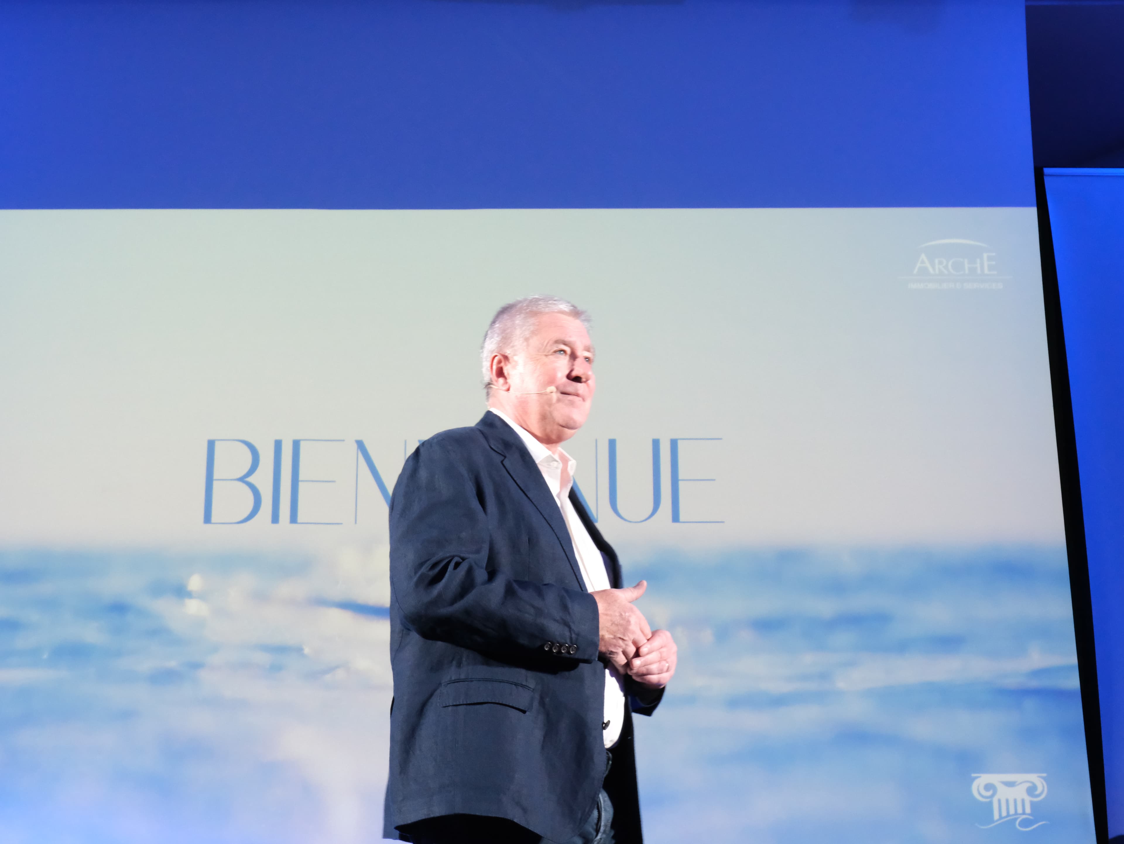 Photo 5 - Croisière Club Med 2 (blurred background)