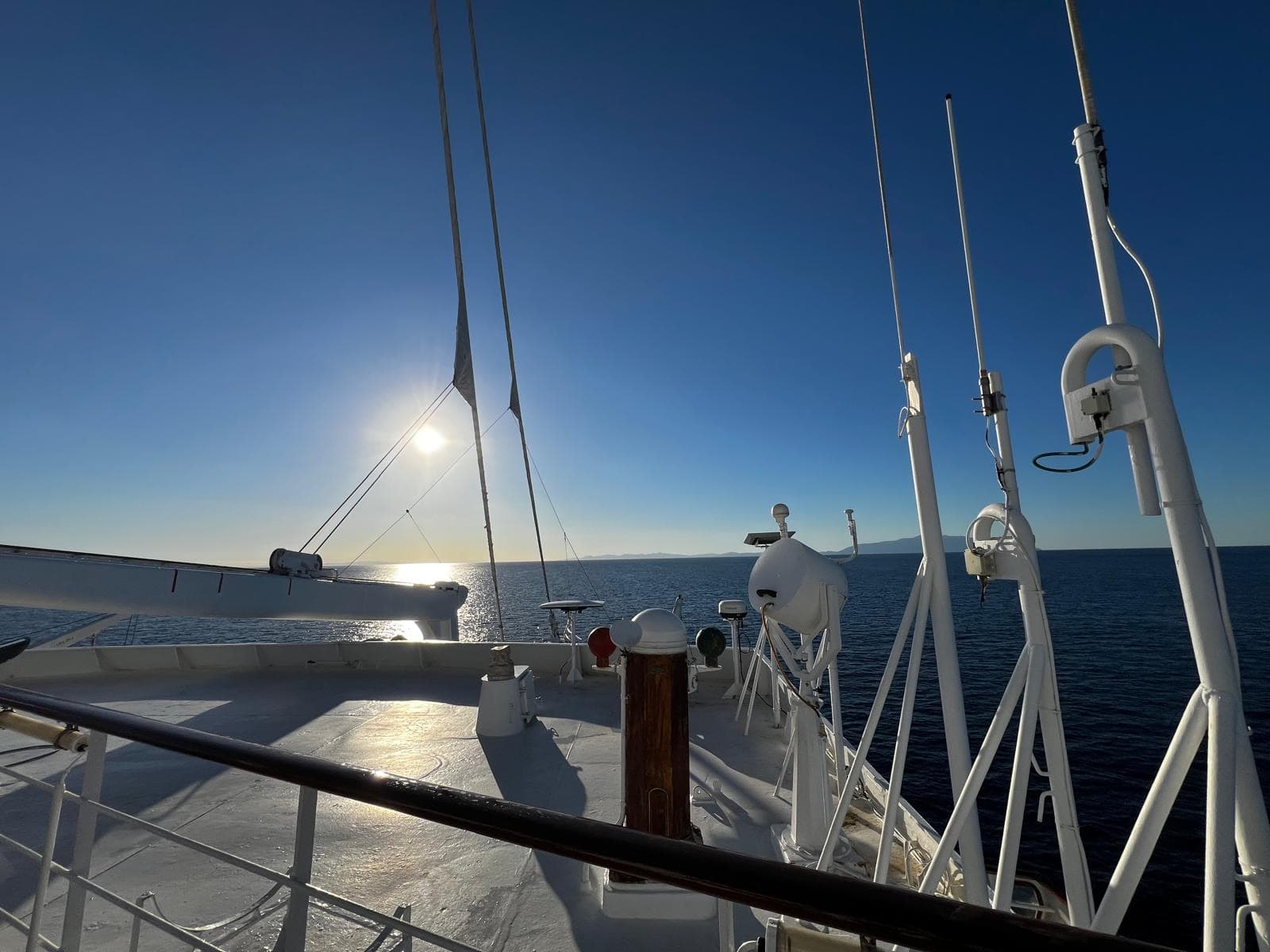 Photo 11 - Croisière Club Med 2 (blurred background)