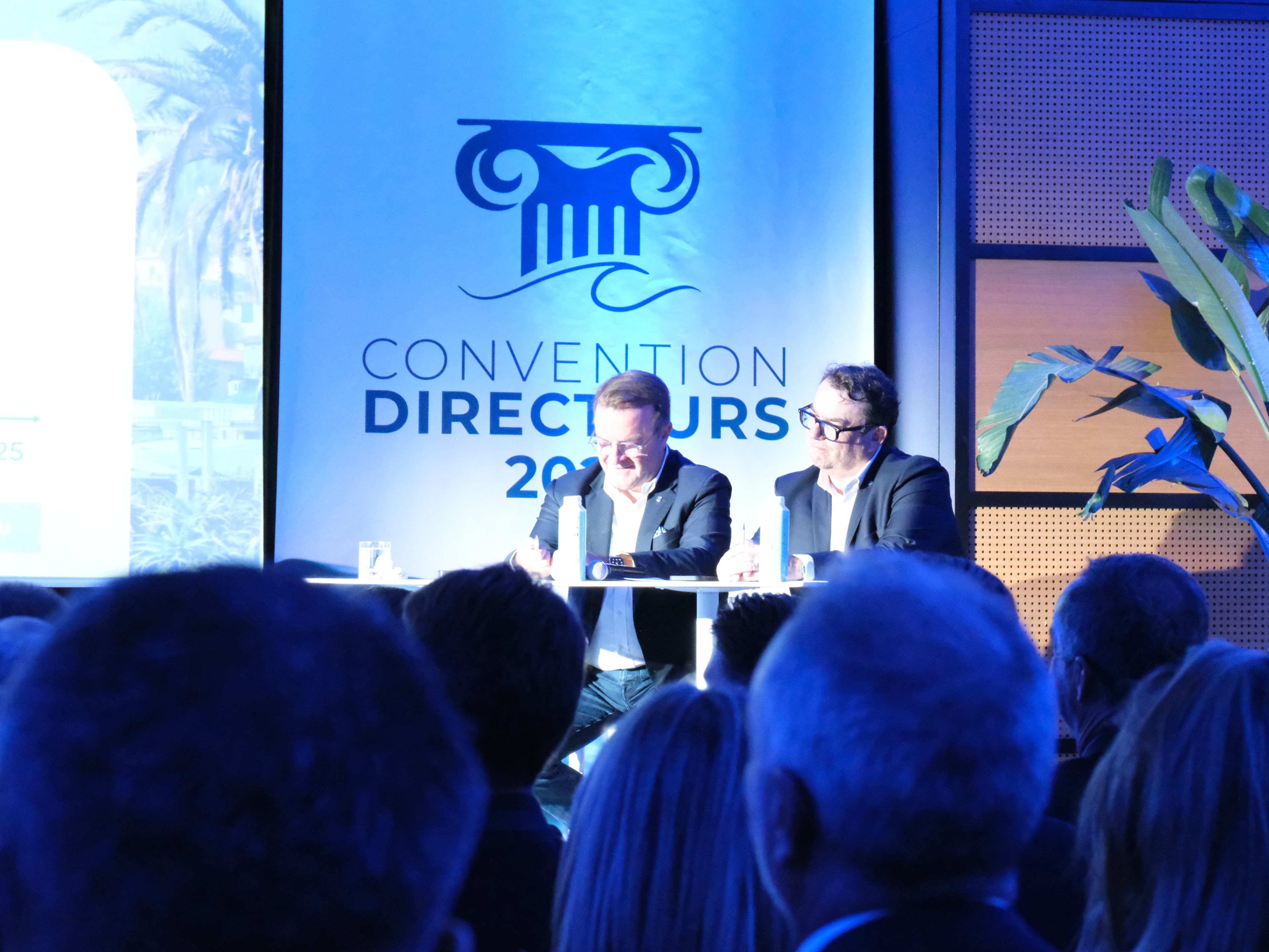 Photo 17 - Croisière Club Med 2 (blurred background)