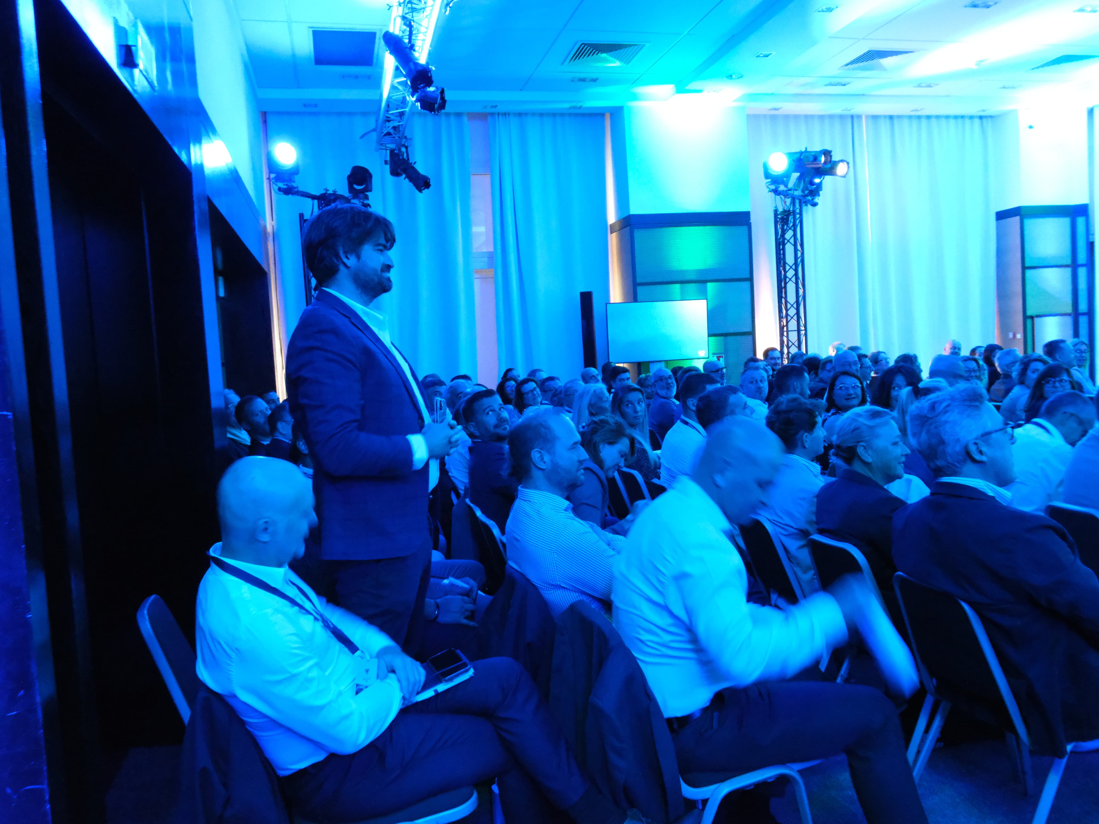 Photo 34 - Croisière Club Med 2 (blurred background)