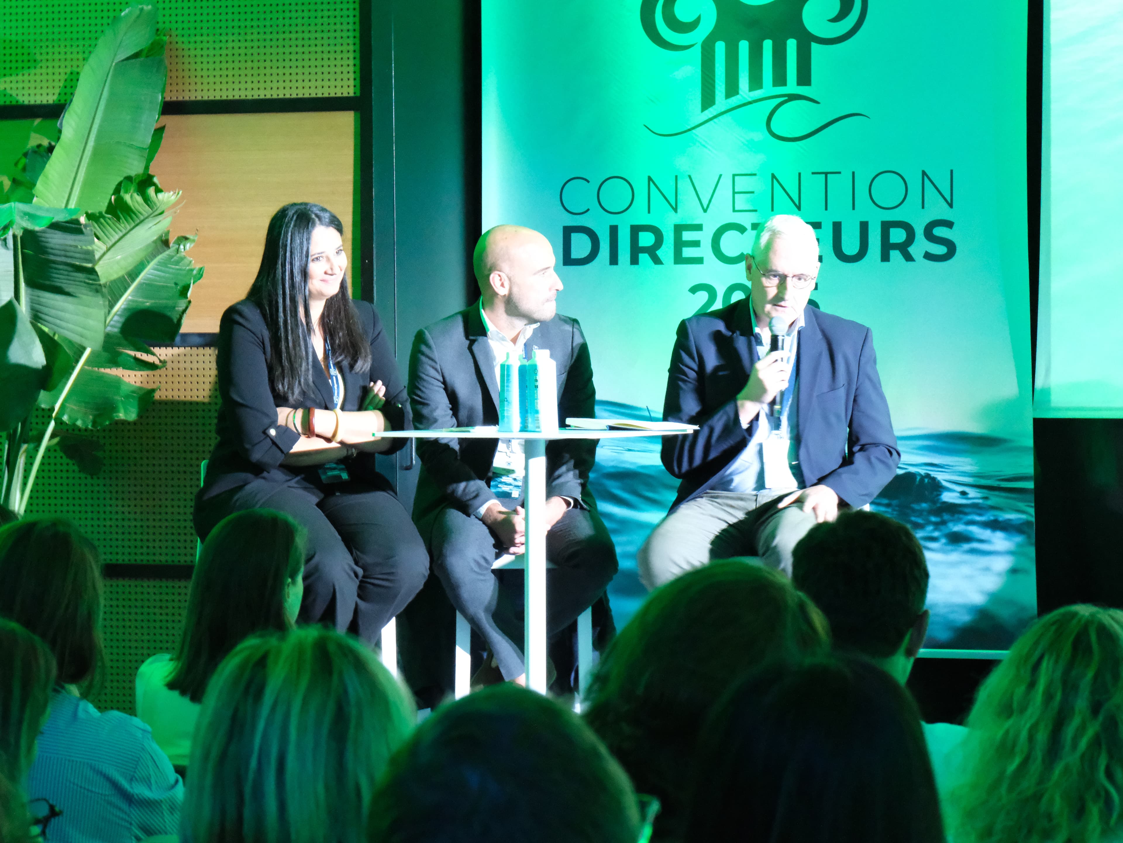 Photo 42 - Croisière Club Med 2 (blurred background)