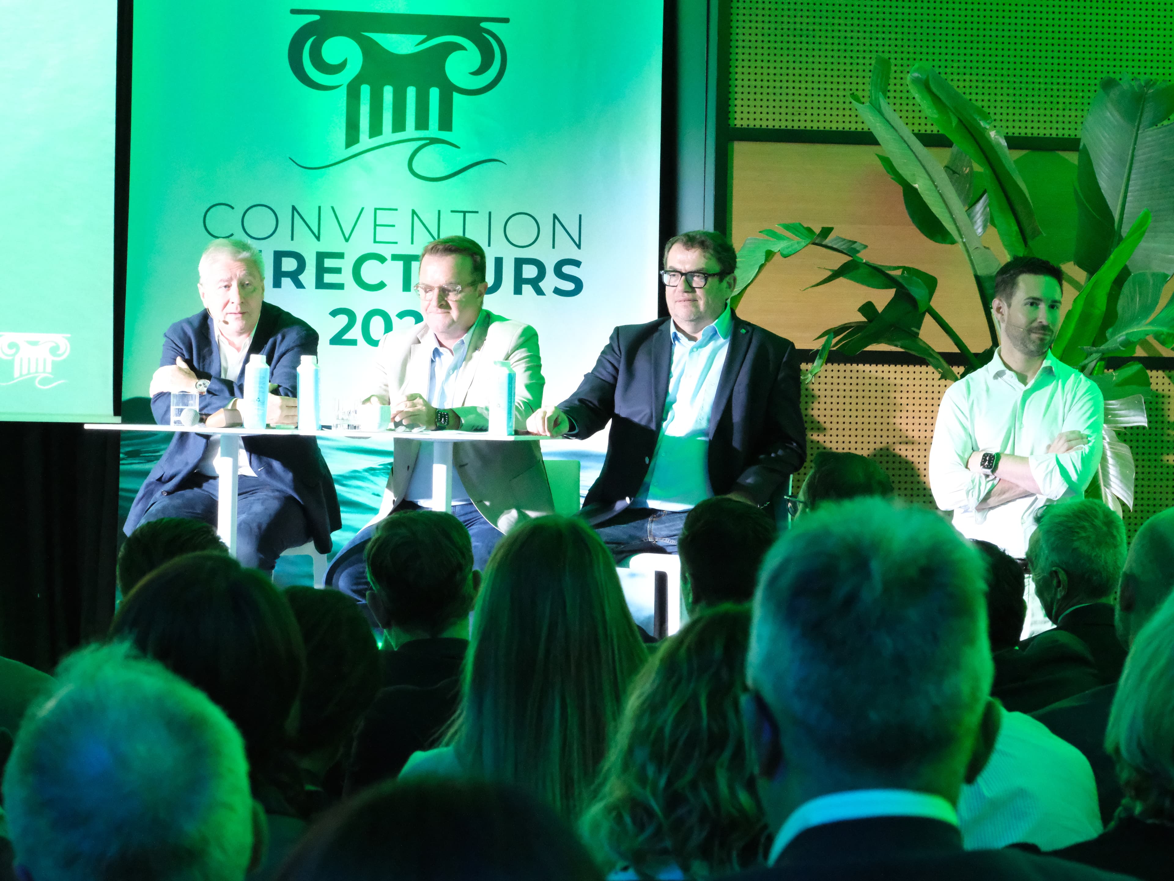 Photo 43 - Croisière Club Med 2 (blurred background)