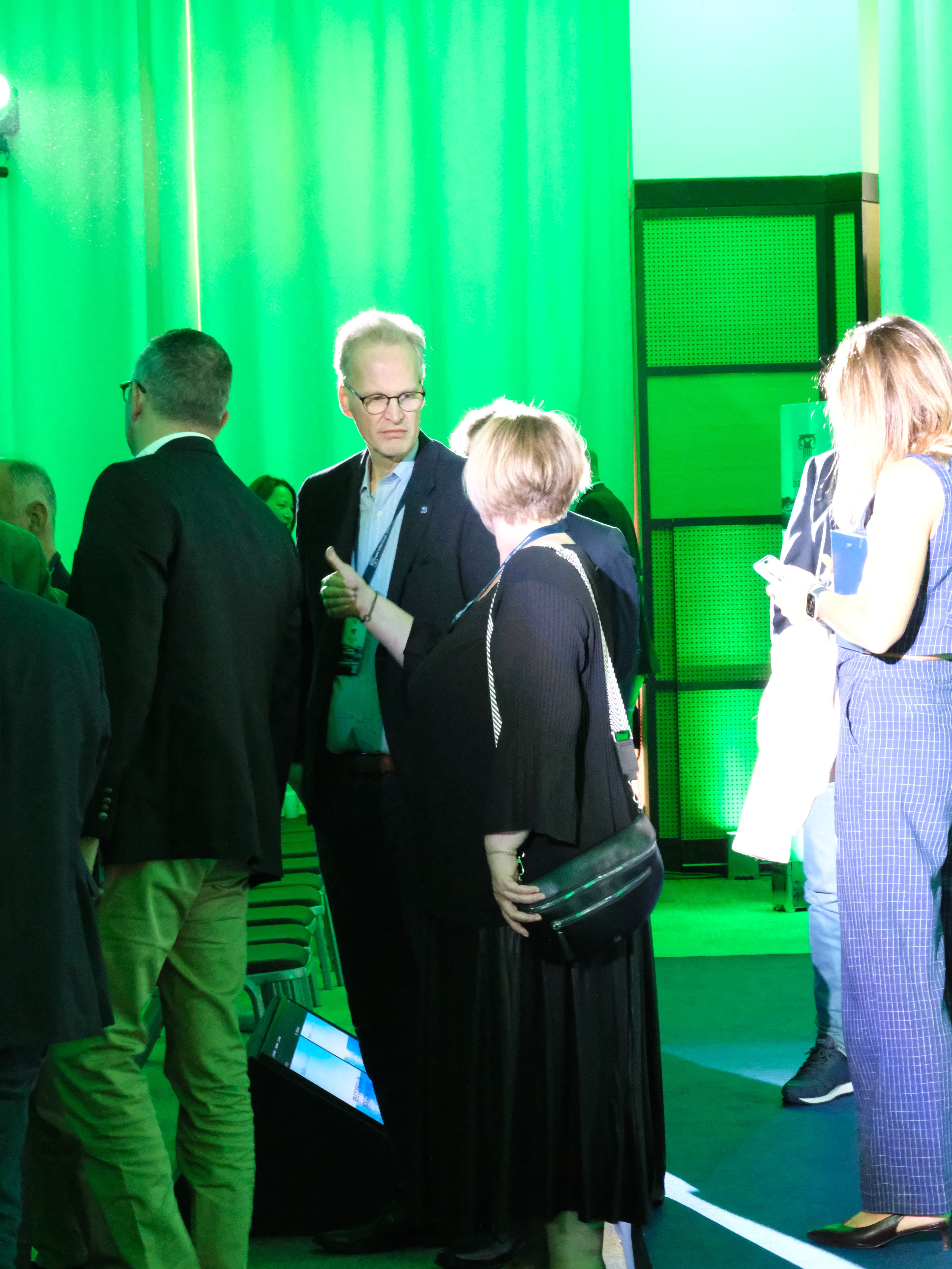 Photo 45 - Croisière Club Med 2 (blurred background)