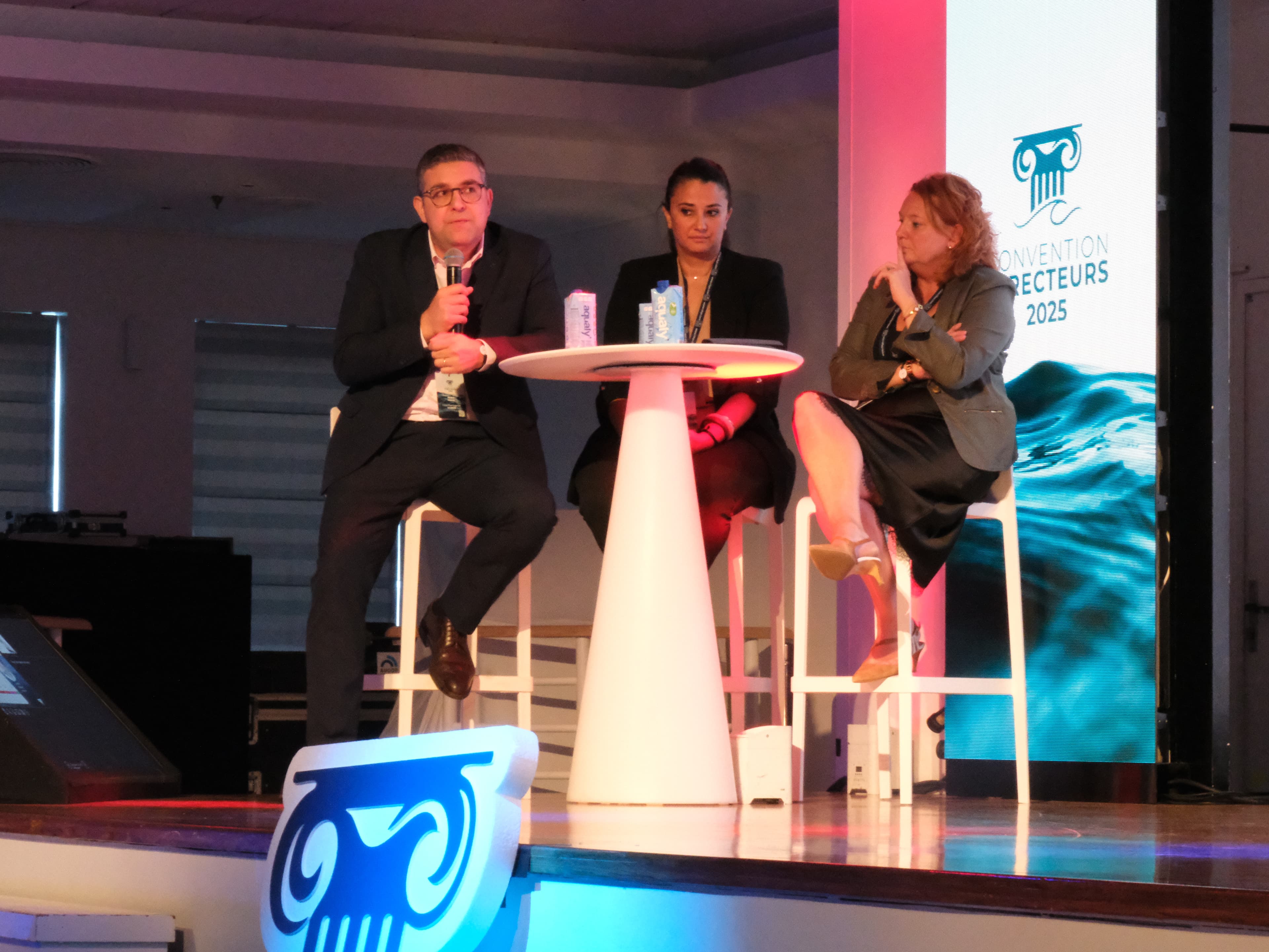 Photo 80 - Croisière Club Med 2 (blurred background)