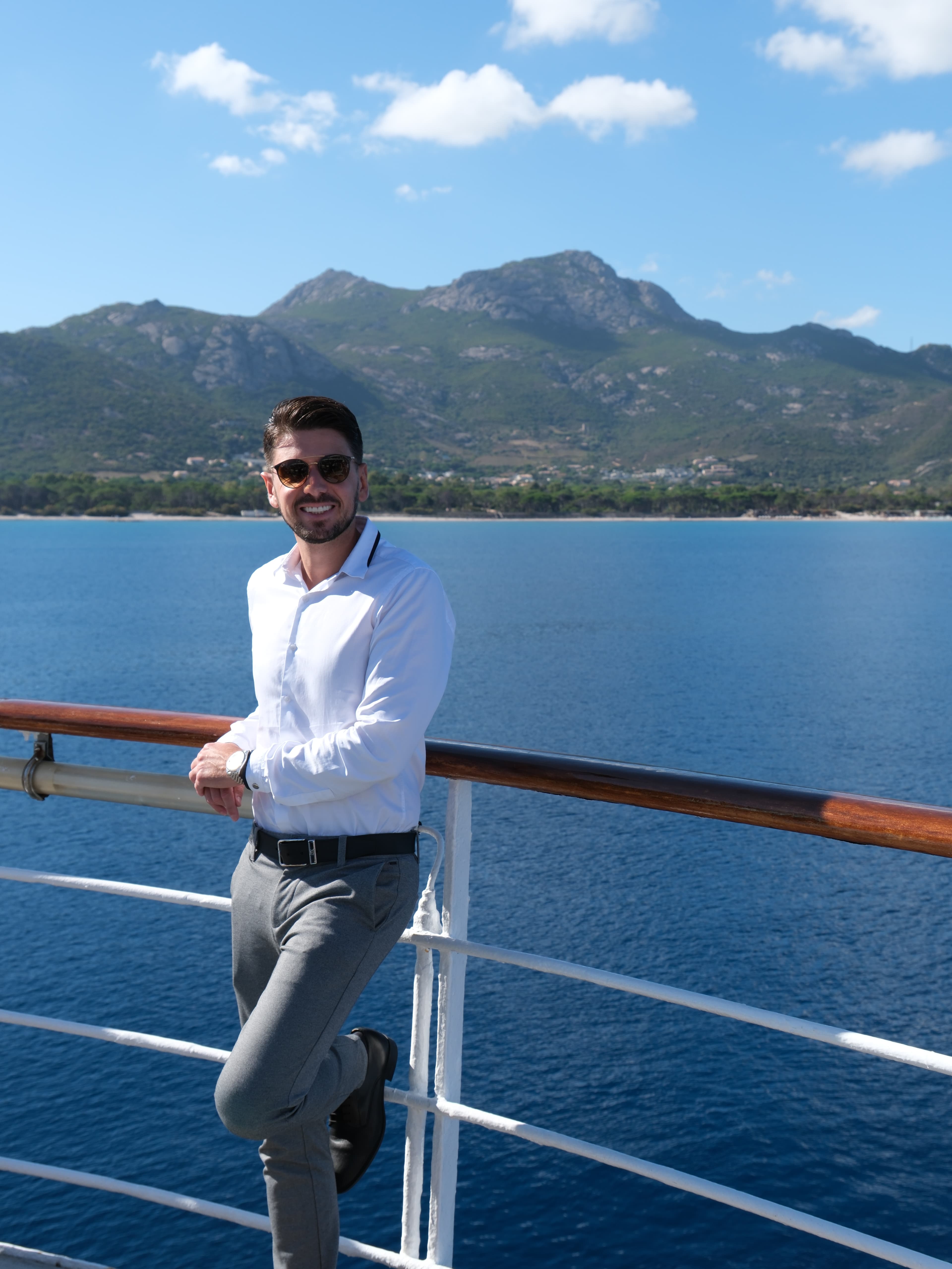 Photo 81 - Croisière Club Med 2 (blurred background)