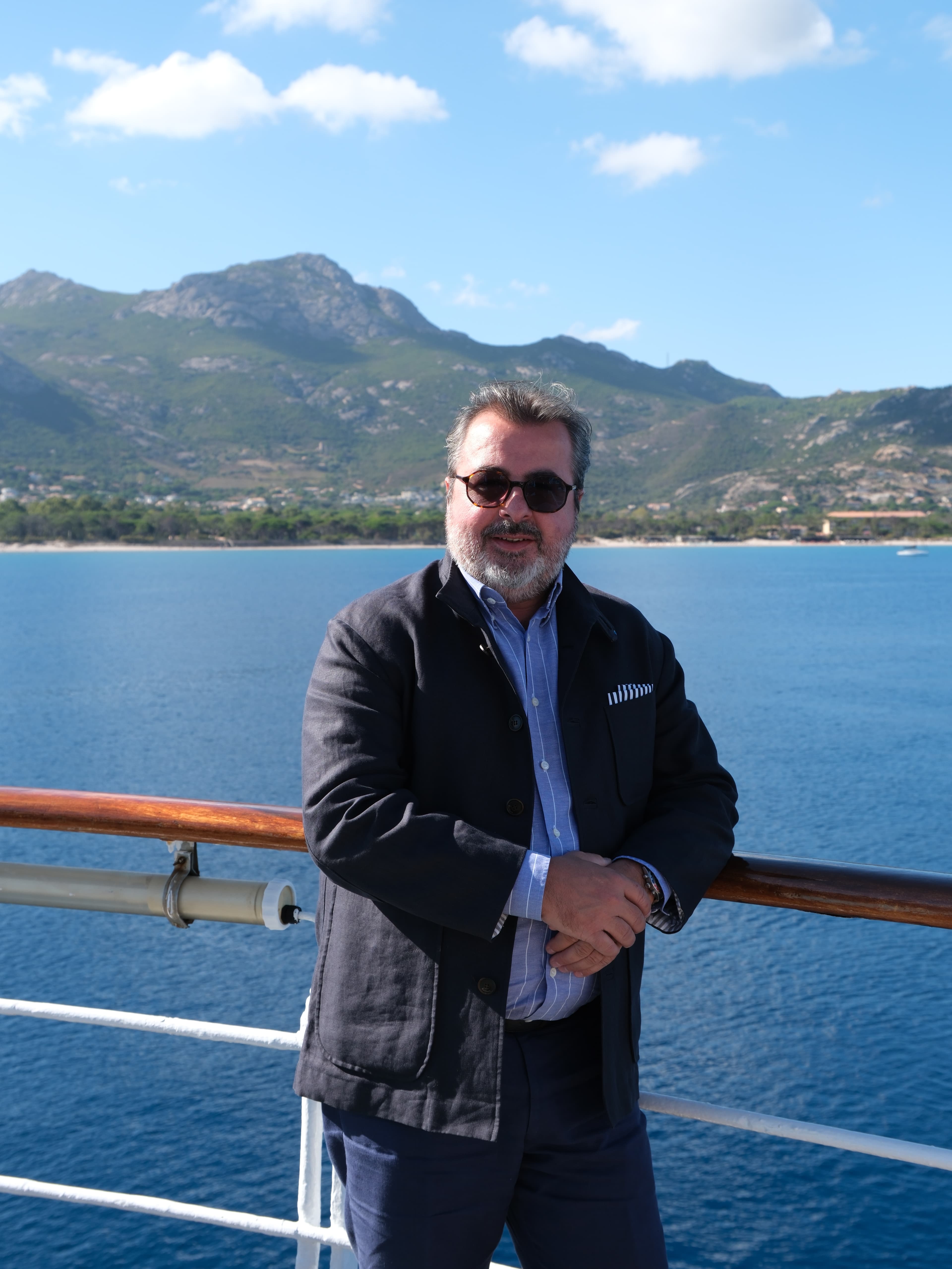 Photo 82 - Croisière Club Med 2 (blurred background)