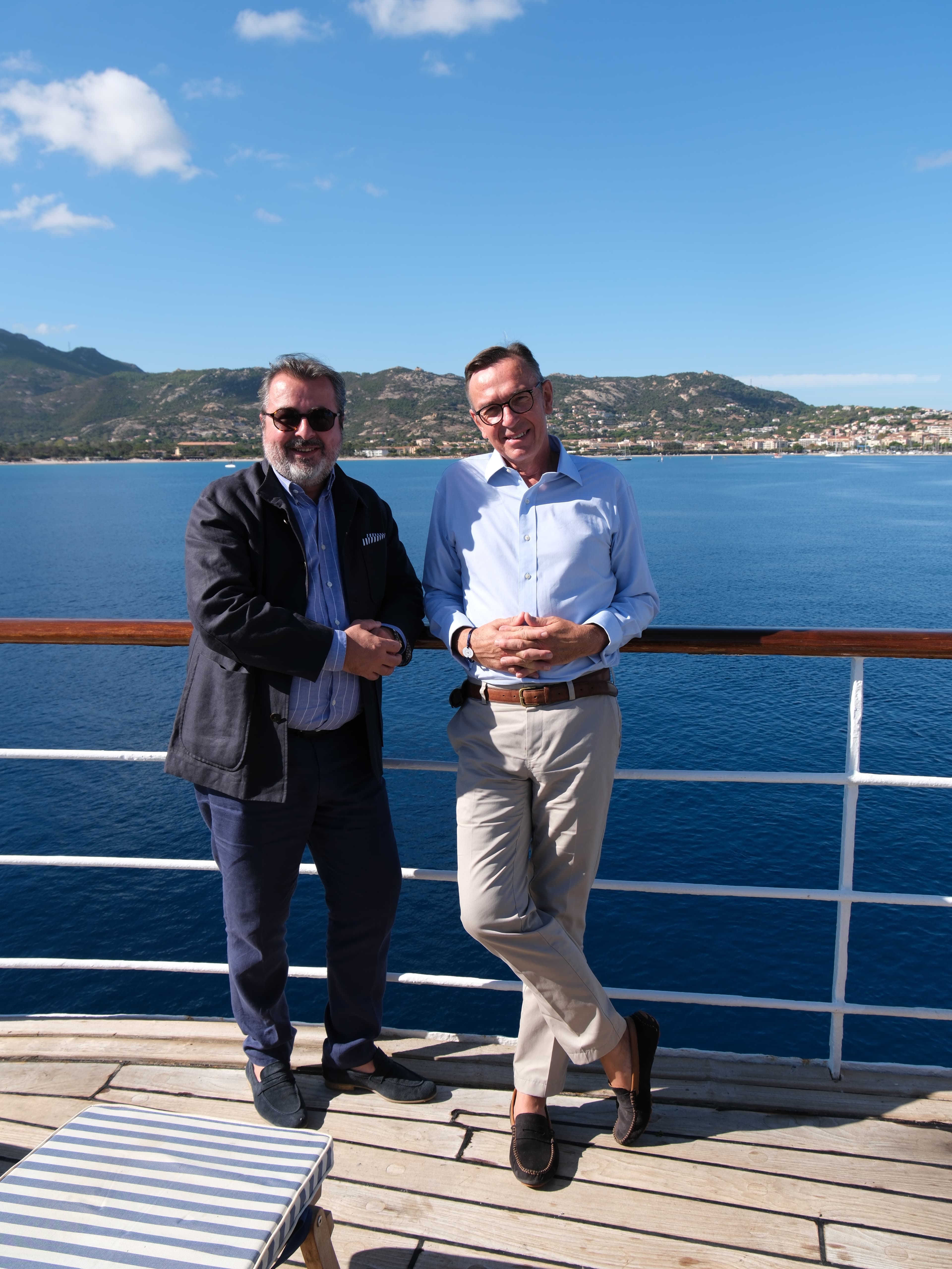 Photo 85 - Croisière Club Med 2 (blurred background)