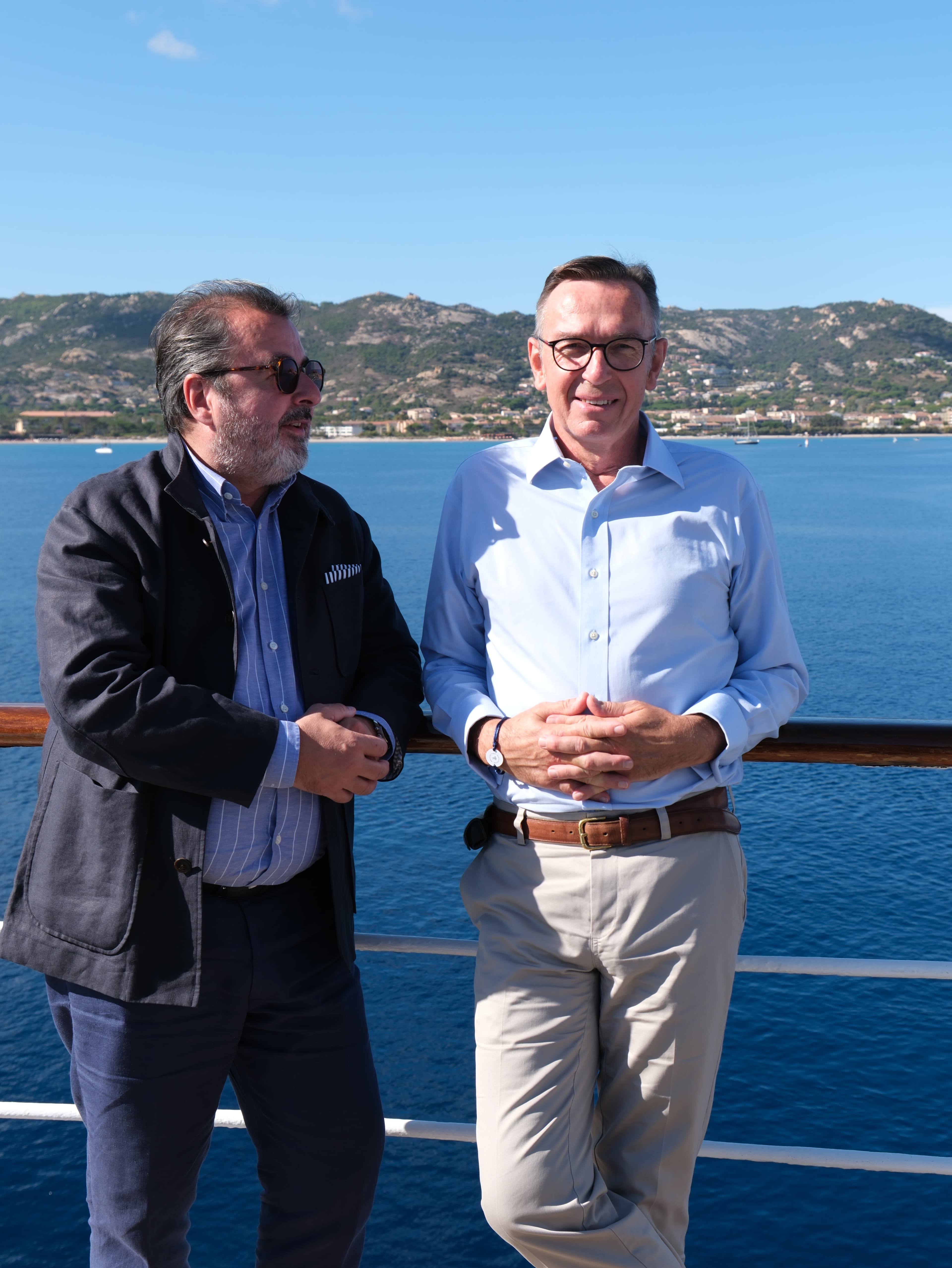 Photo 86 - Croisière Club Med 2 (blurred background)