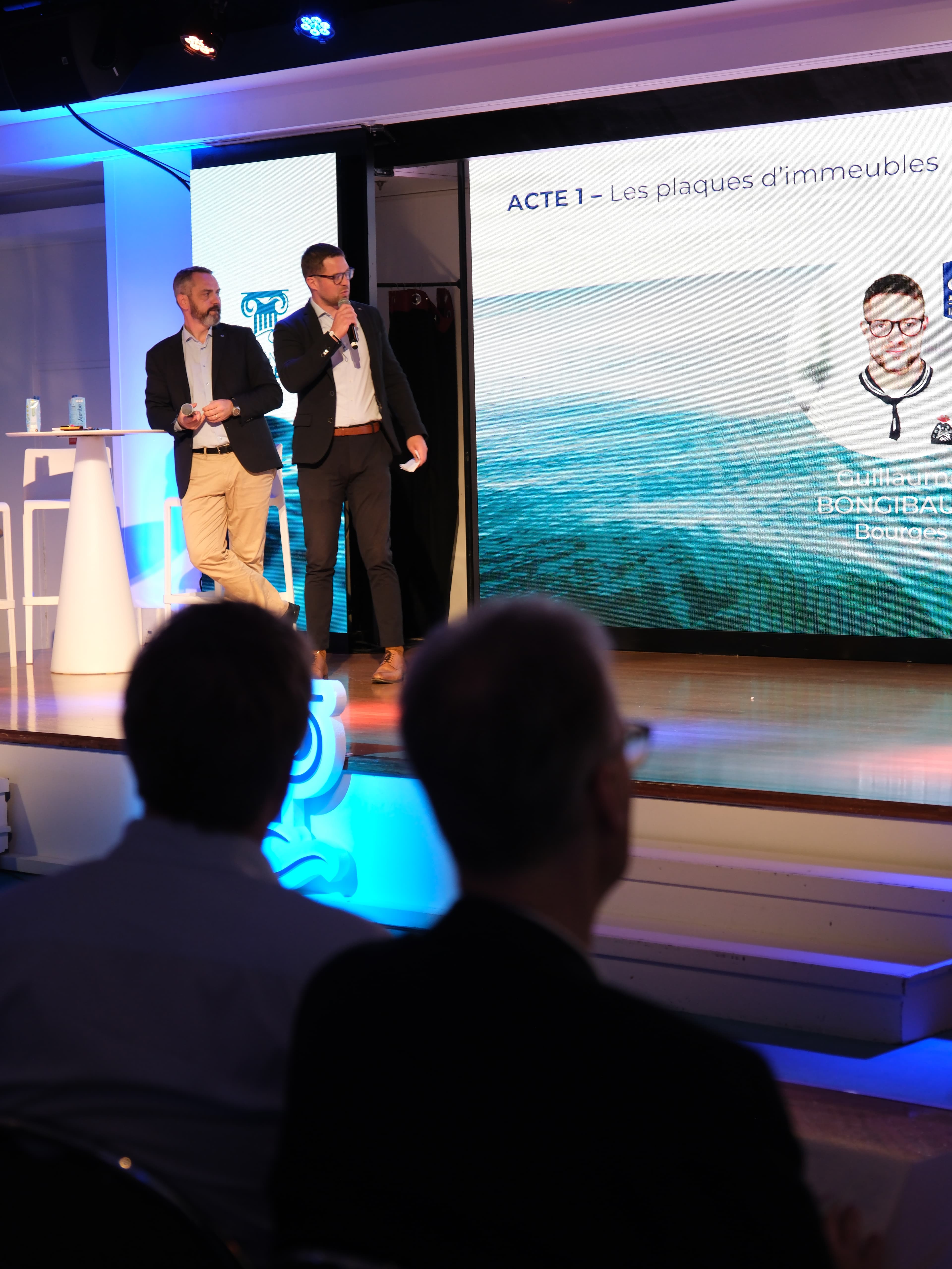 Photo 105 - Croisière Club Med 2 (blurred background)