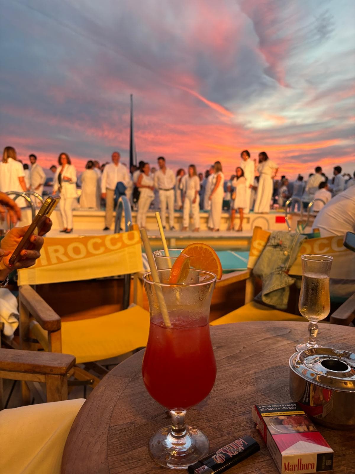 Photo 119 - Croisière Club Med 2 (blurred background)