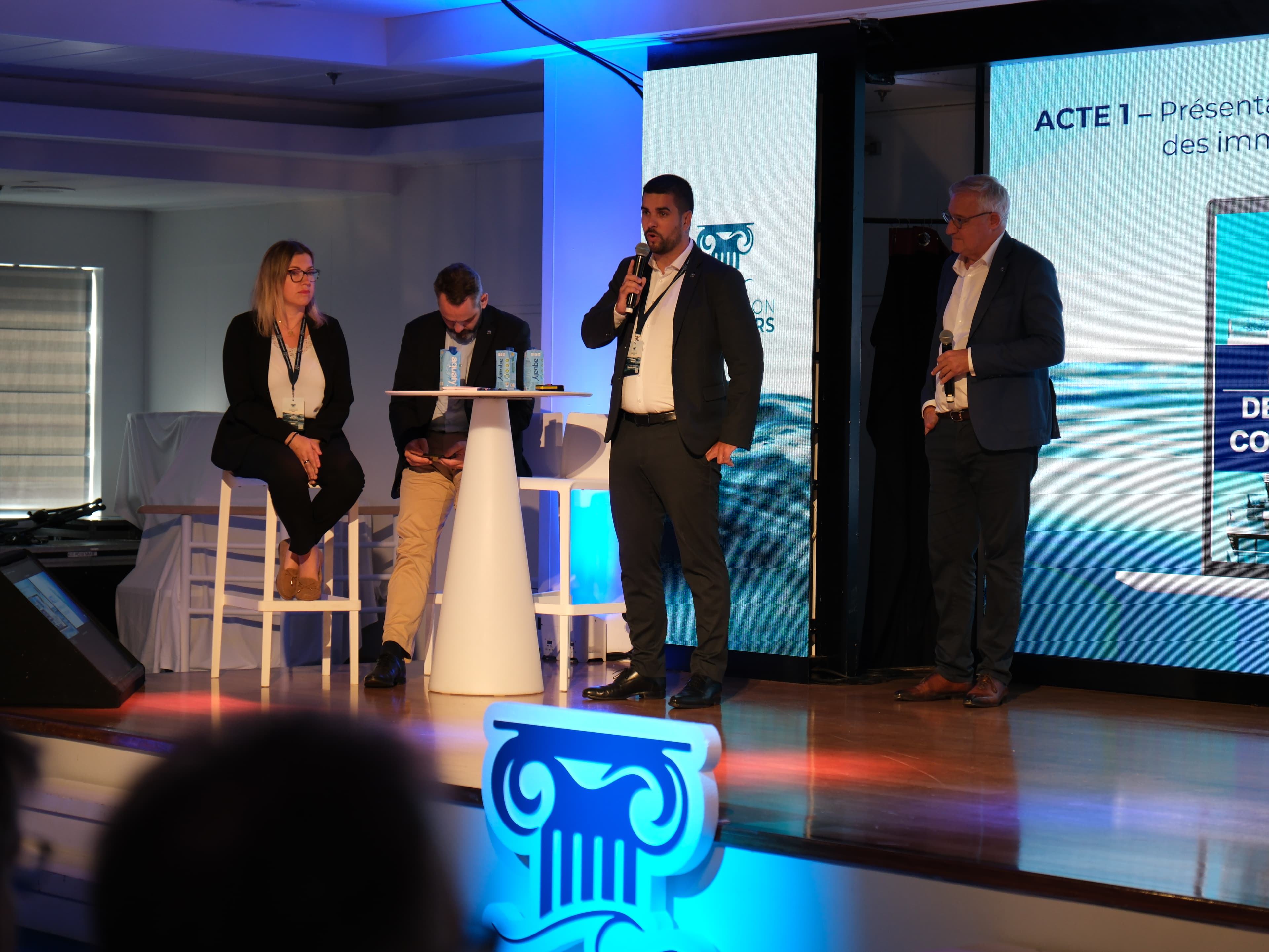 Photo 135 - Croisière Club Med 2 (blurred background)