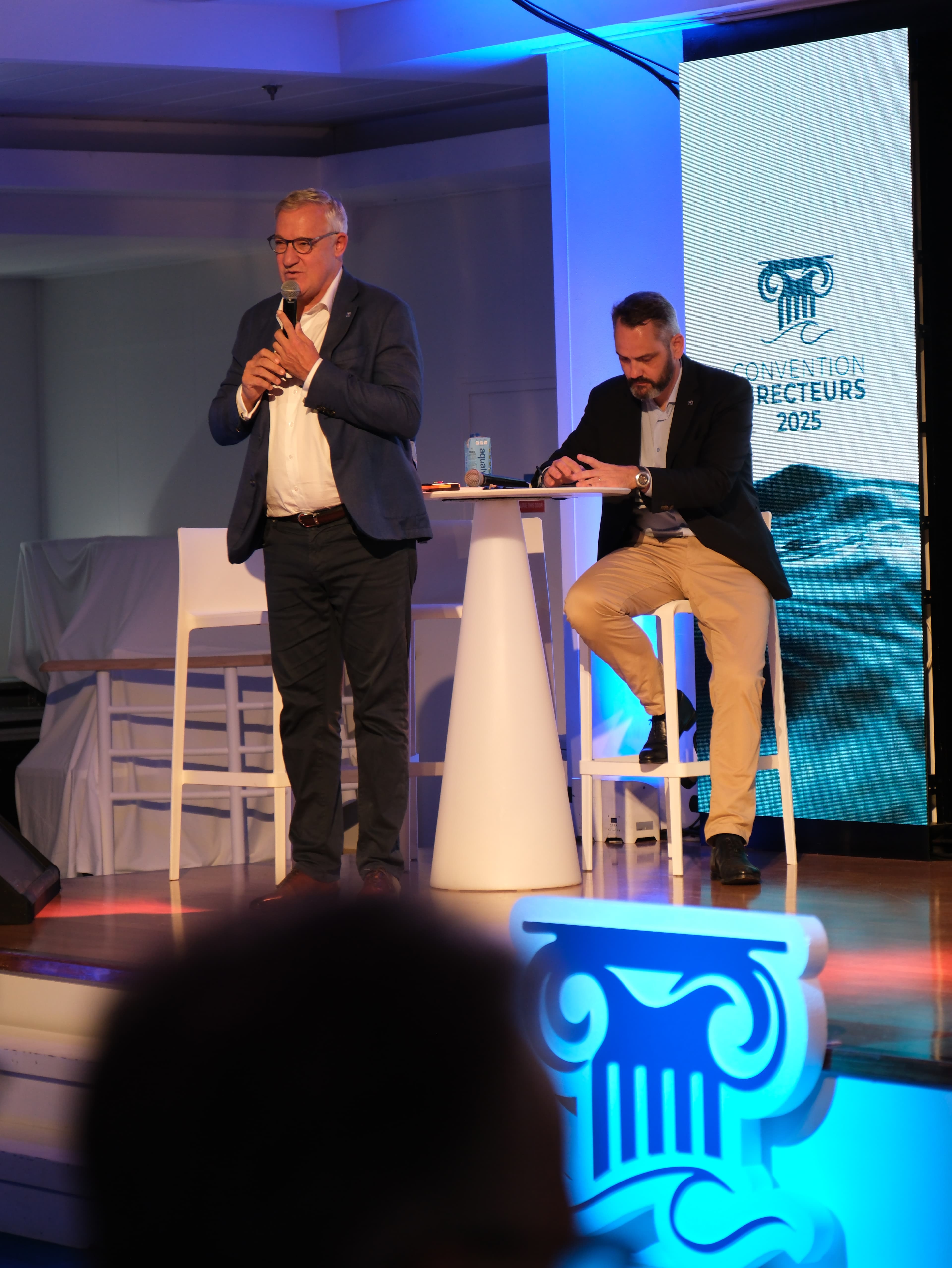 Photo 137 - Croisière Club Med 2 (blurred background)