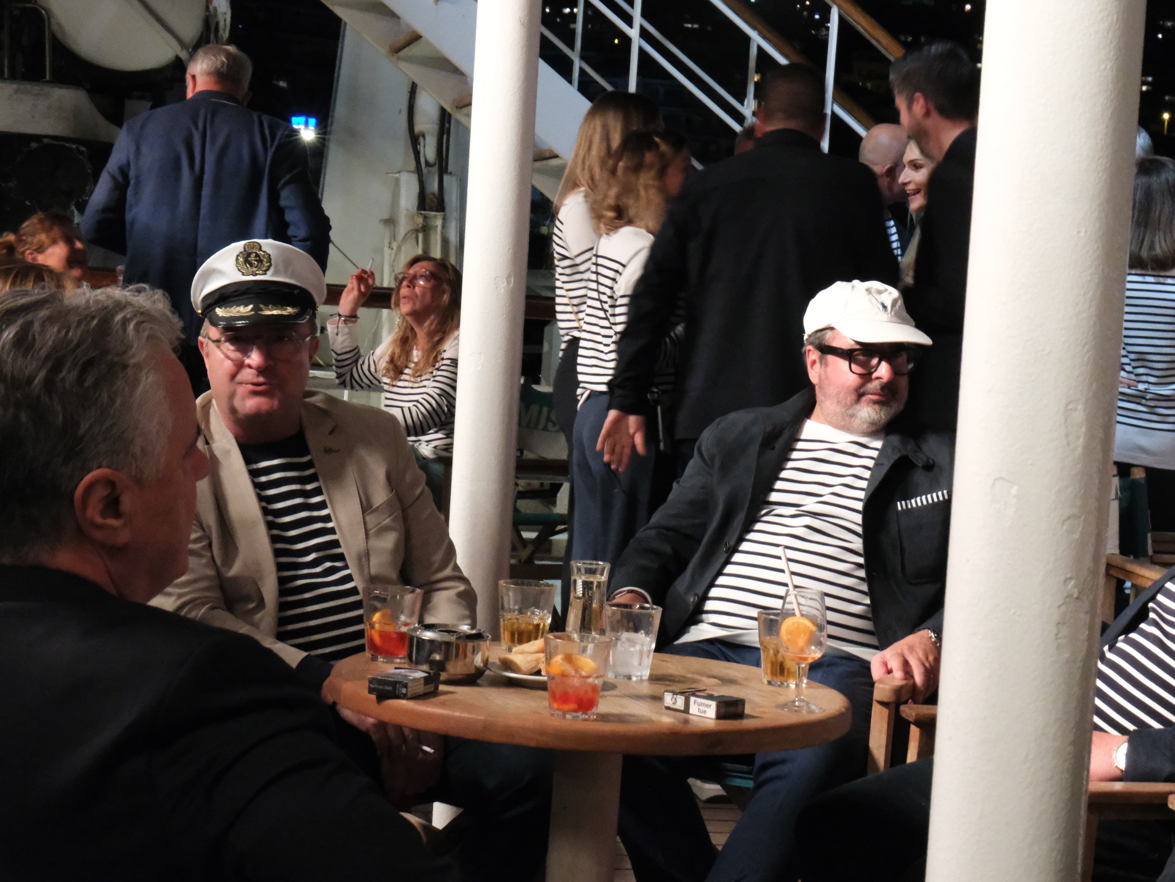 Photo 159 - Croisière Club Med 2 (blurred background)