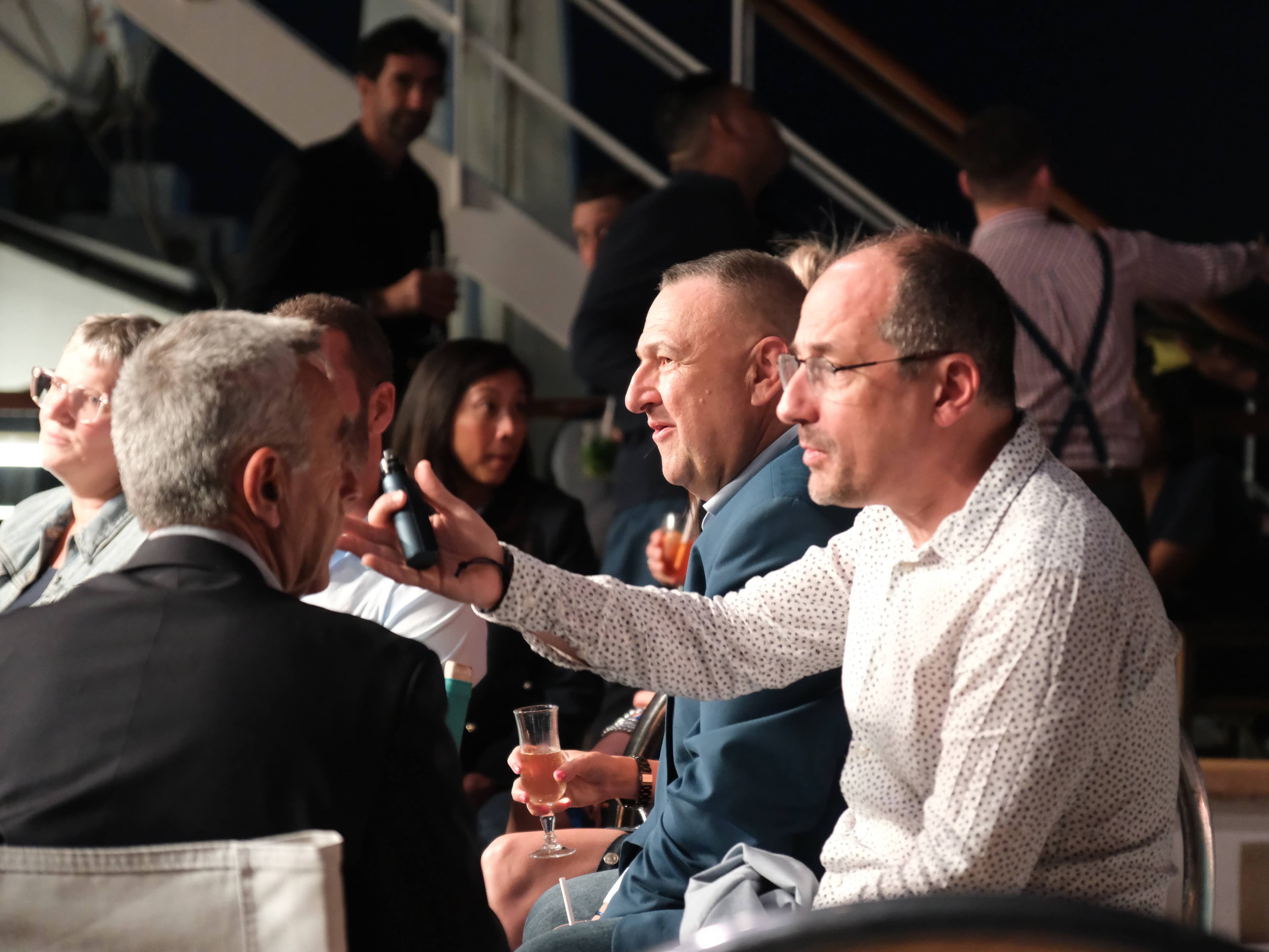 Photo 178 - Croisière Club Med 2 (blurred background)