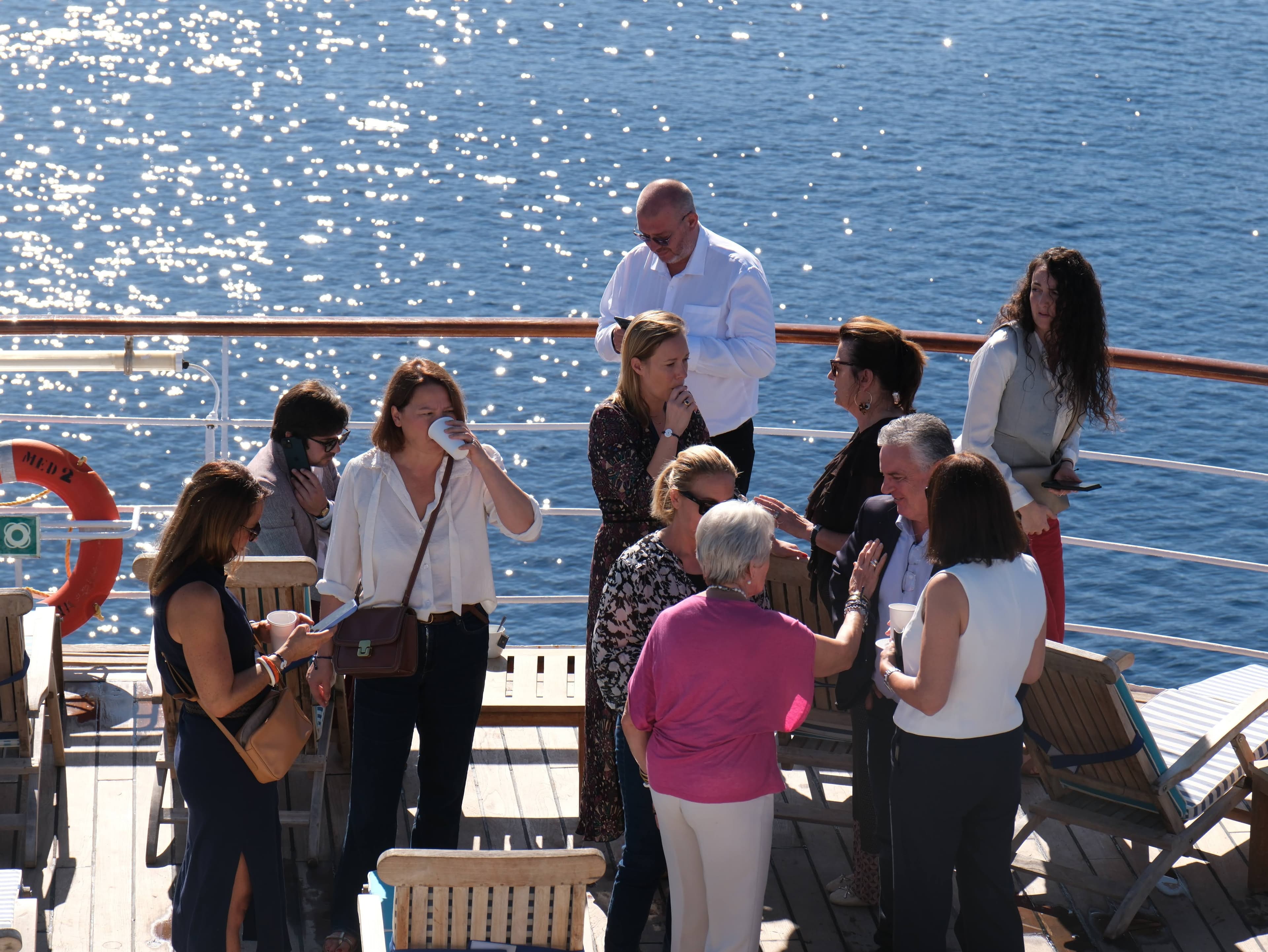 Photo 191 - Croisière Club Med 2 (blurred background)