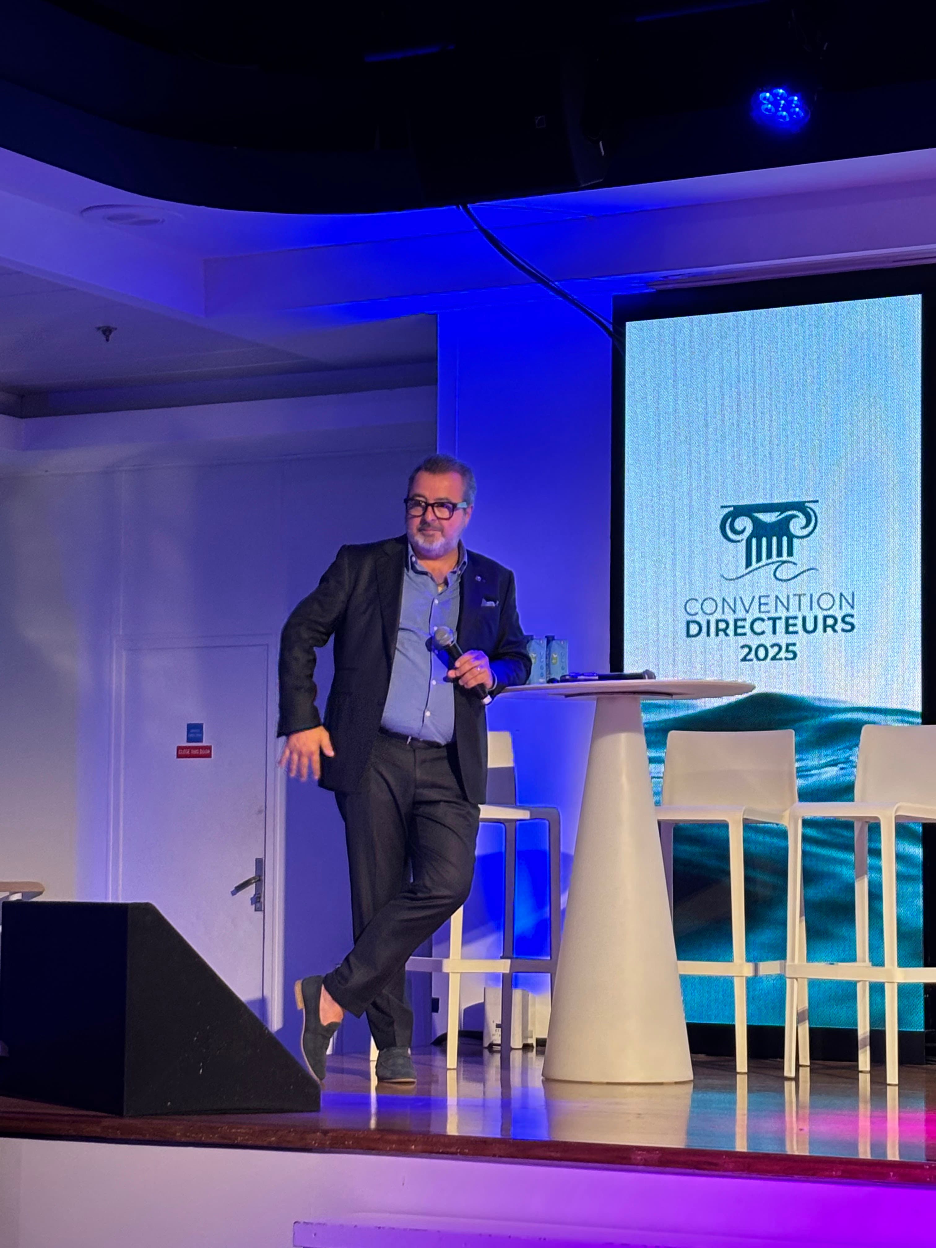 Photo 199 - Croisière Club Med 2 (blurred background)