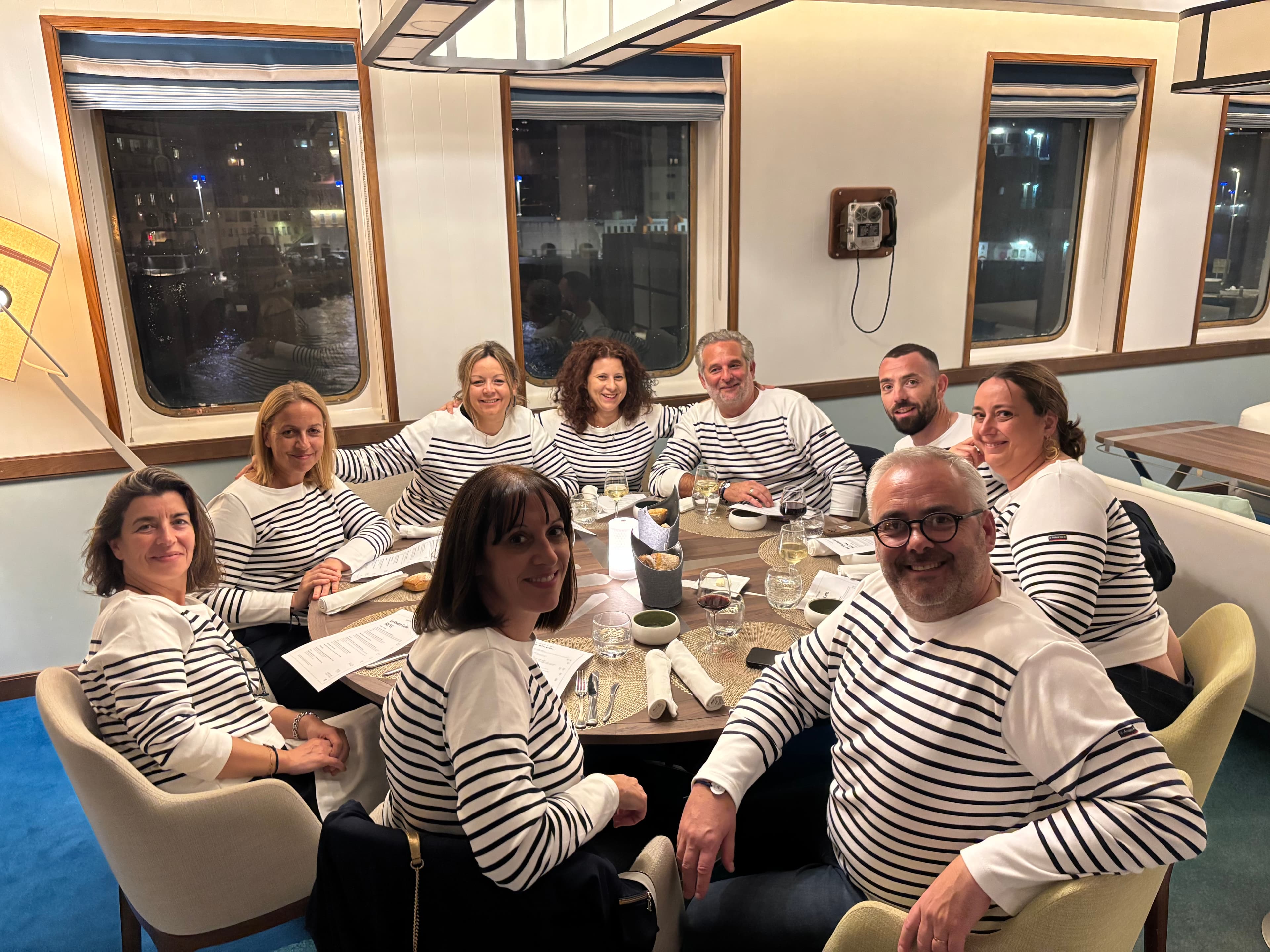 Photo 216 - Croisière Club Med 2 (blurred background)