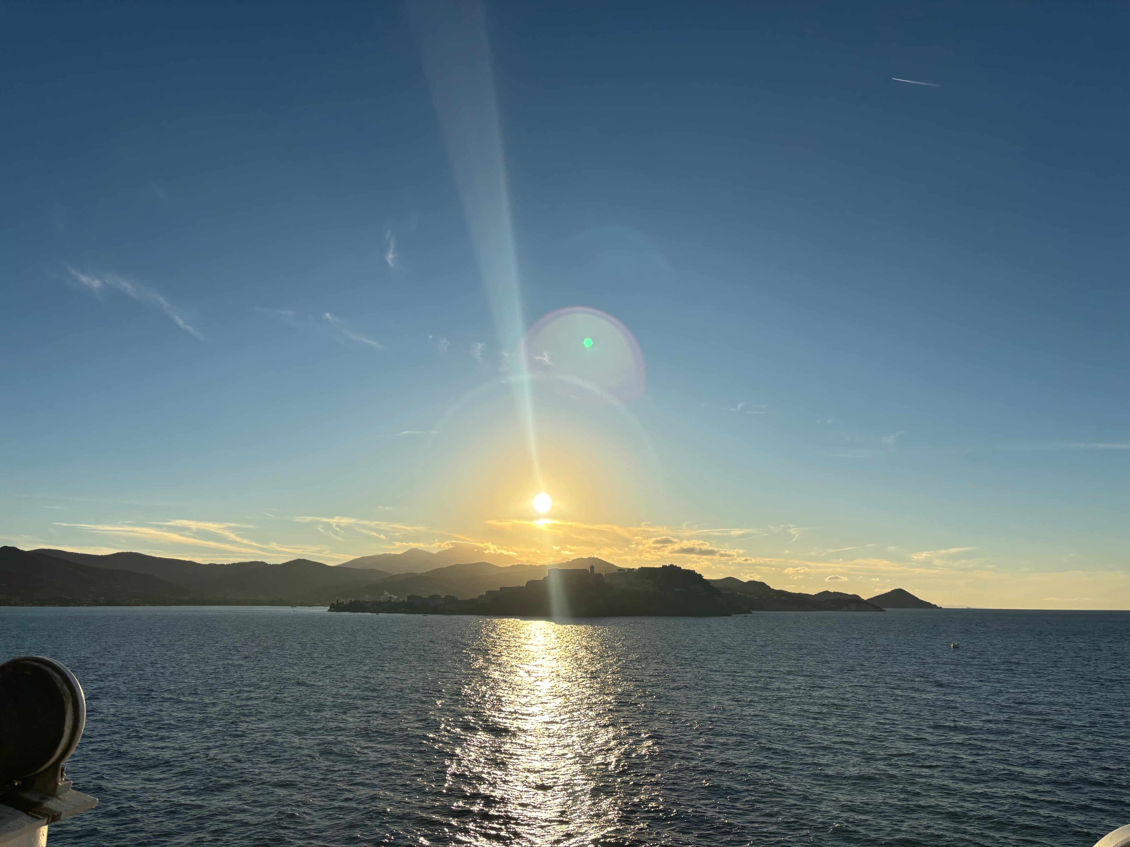 Photo 220 - Croisière Club Med 2 (blurred background)