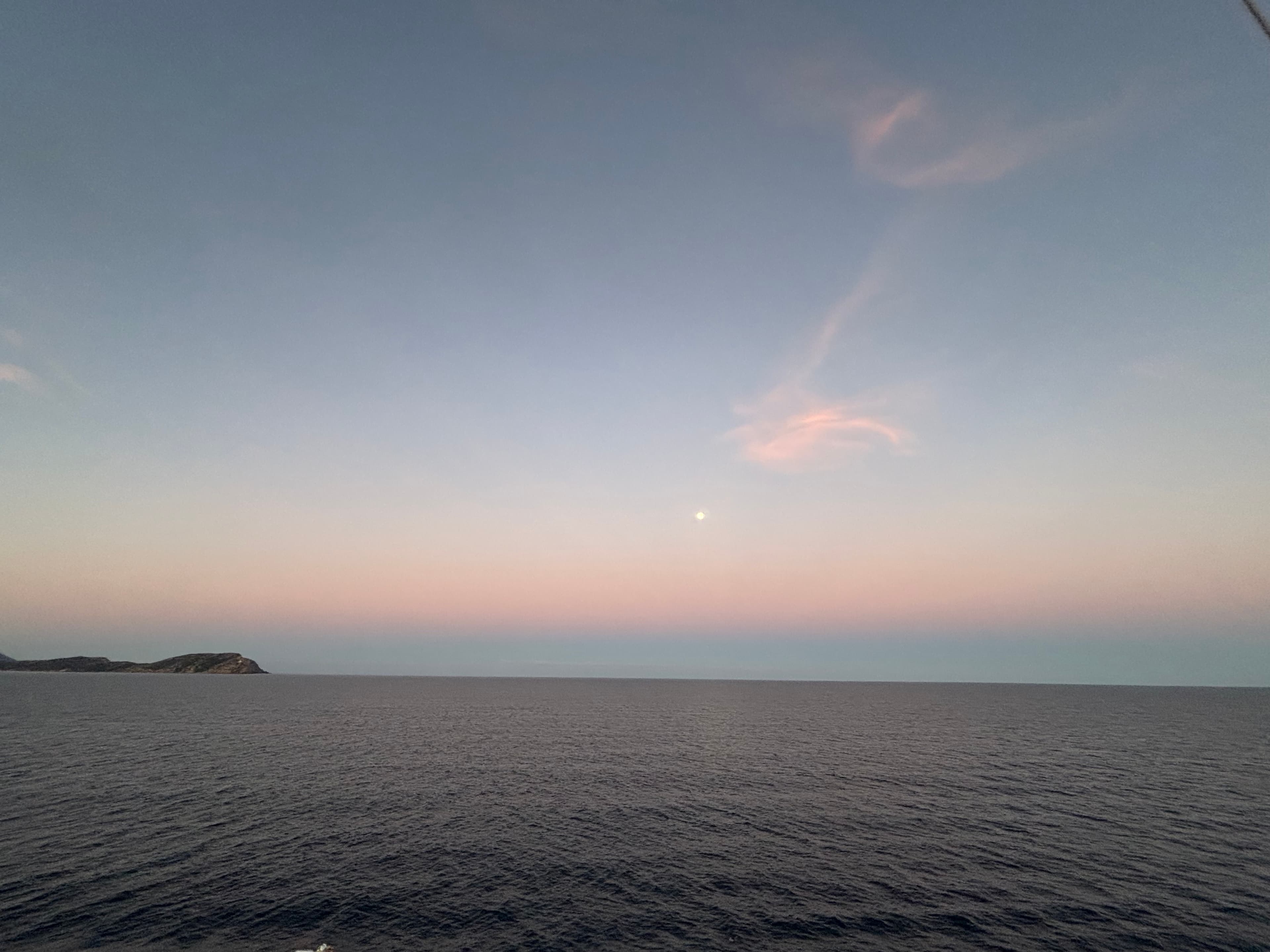 Photo 223 - Croisière Club Med 2 (blurred background)