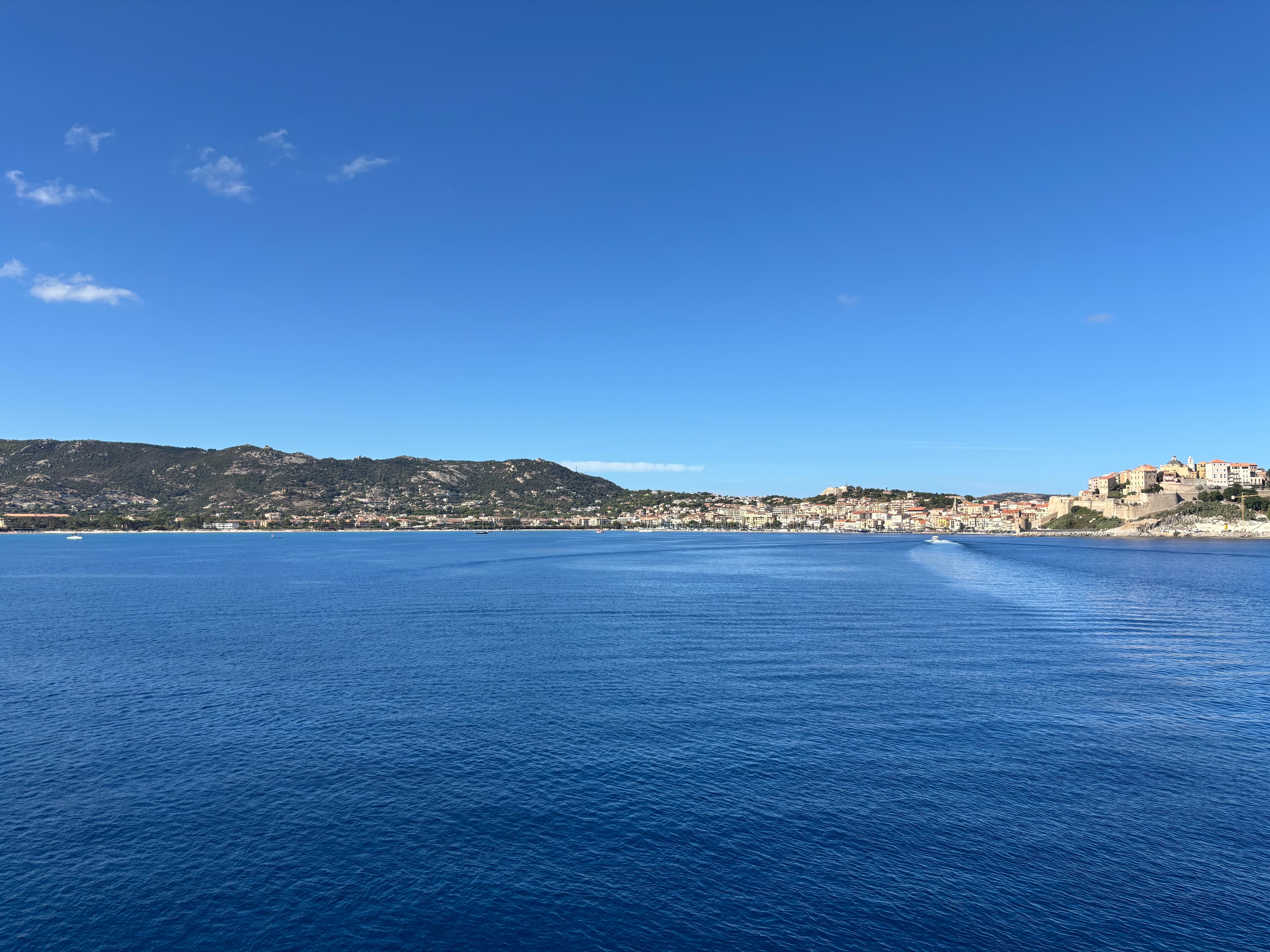 Photo 225 - Croisière Club Med 2 (blurred background)