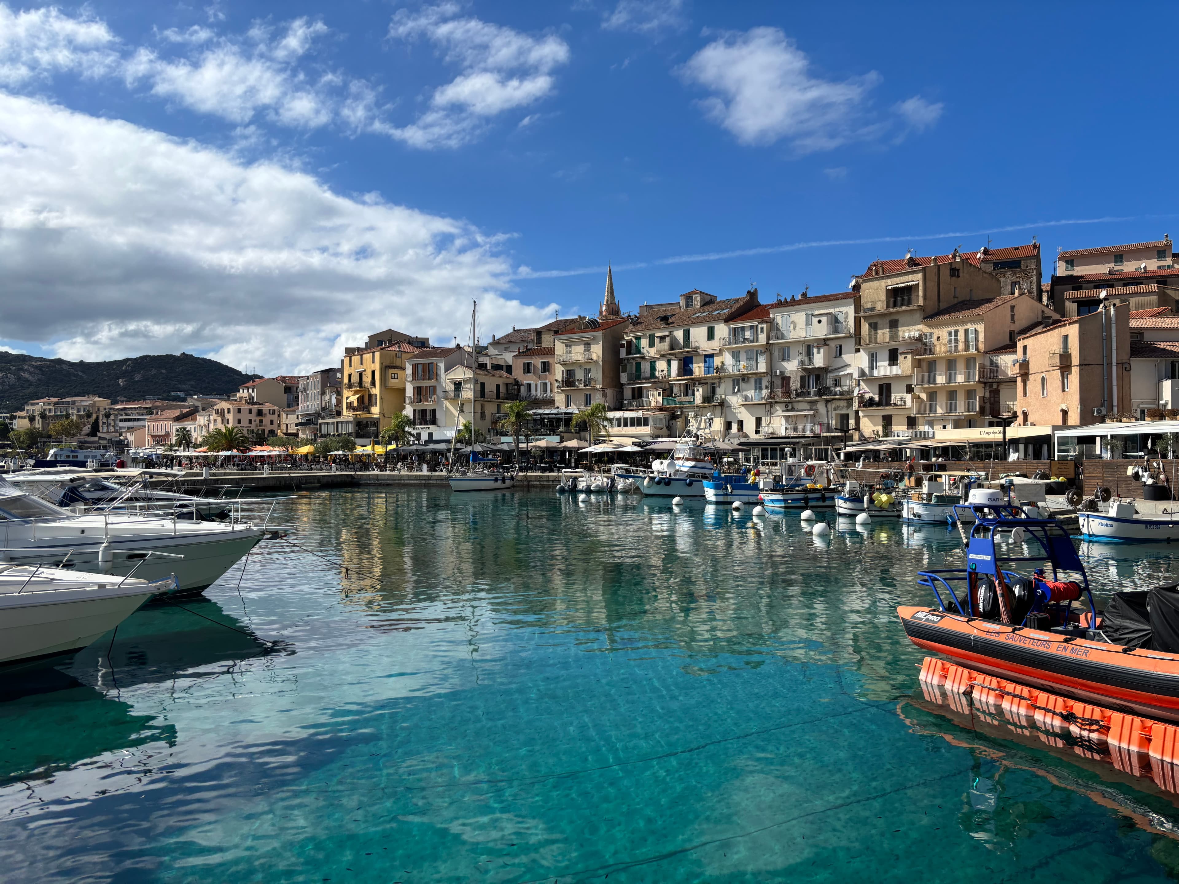 Photo 226 - Croisière Club Med 2 (blurred background)