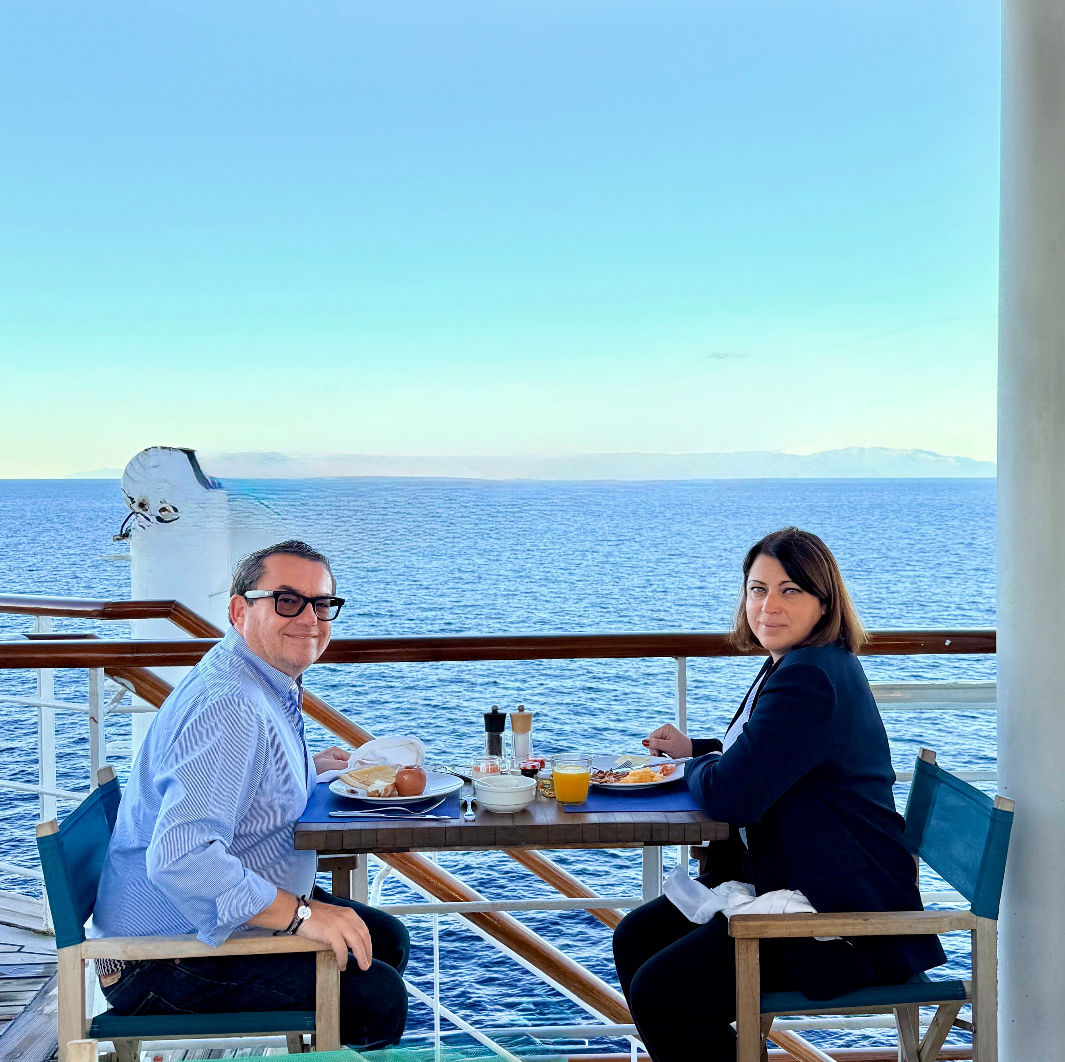 Photo 242 - Croisière Club Med 2 (blurred background)