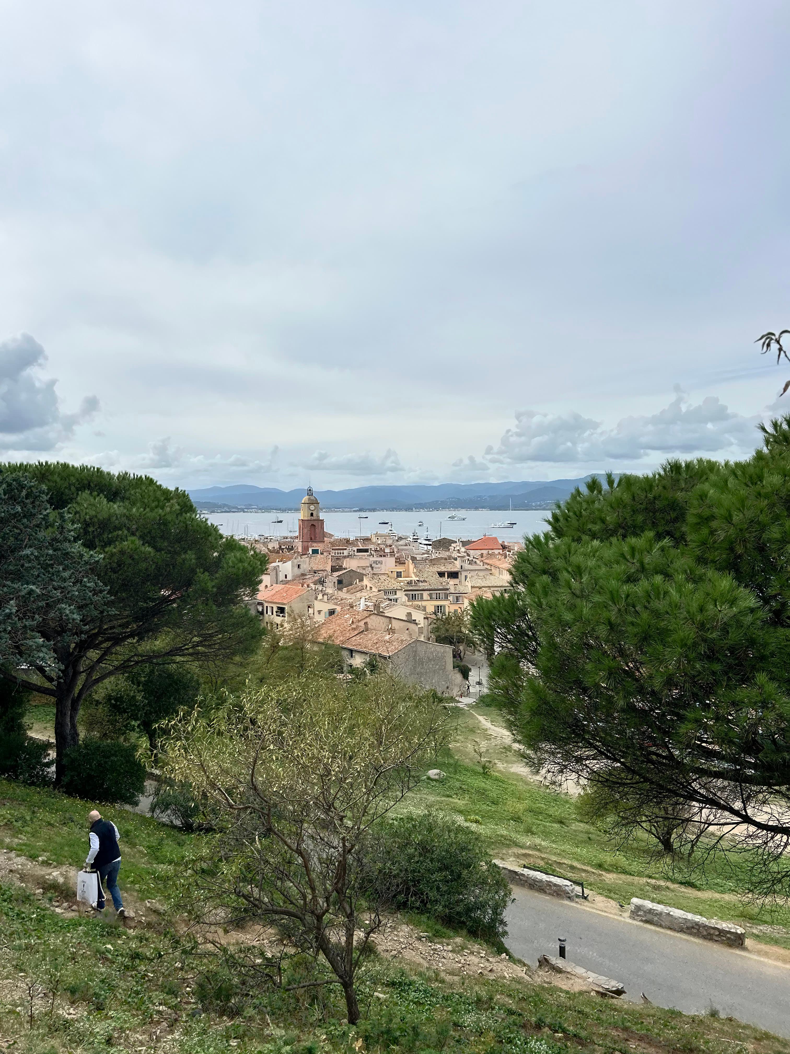 Photo 291 - Croisière Club Med 2 (blurred background)