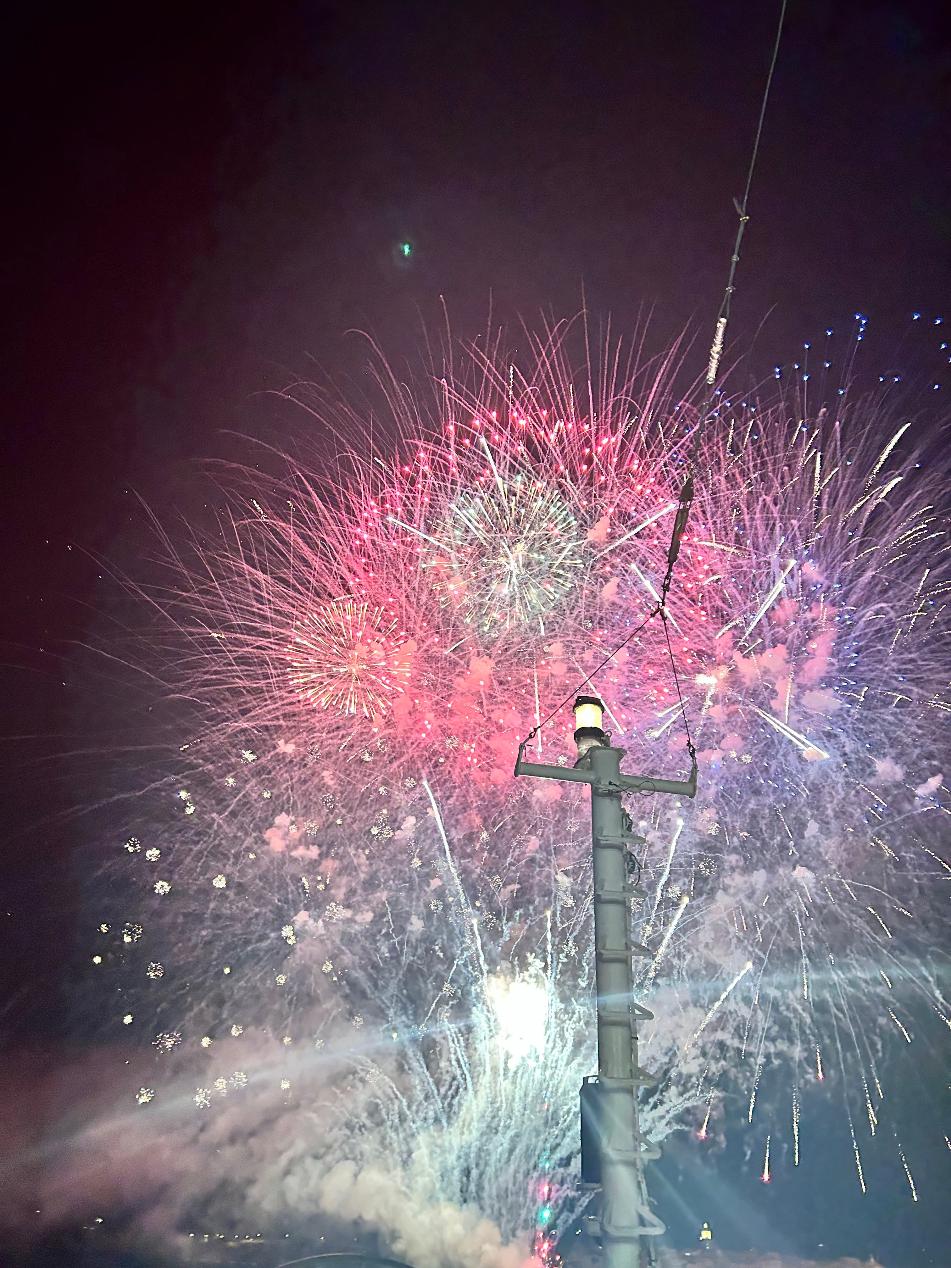 Photo 300 - Croisière Club Med 2 (blurred background)