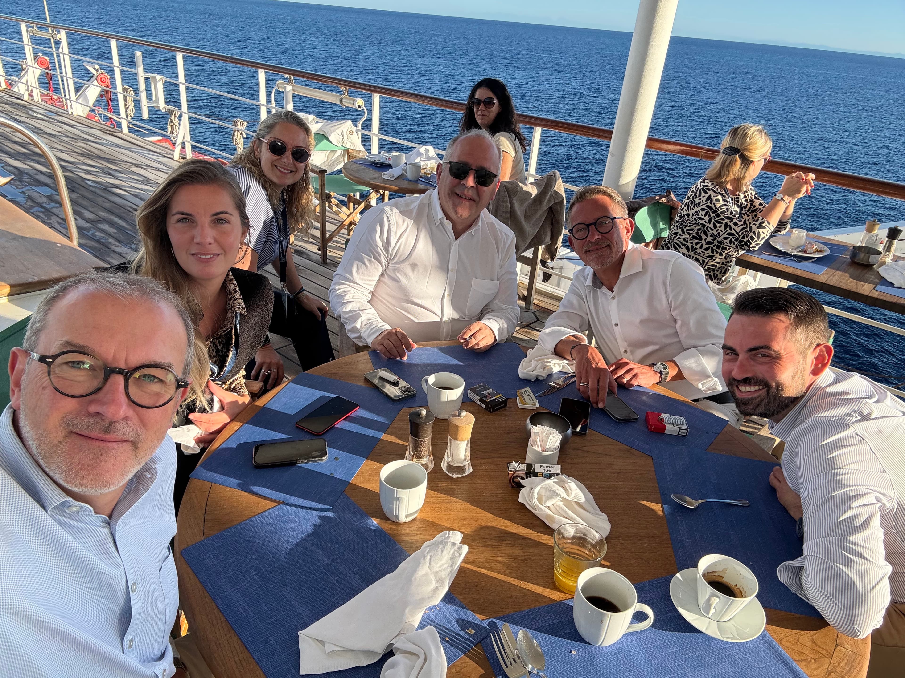 Photo 307 - Croisière Club Med 2 (blurred background)