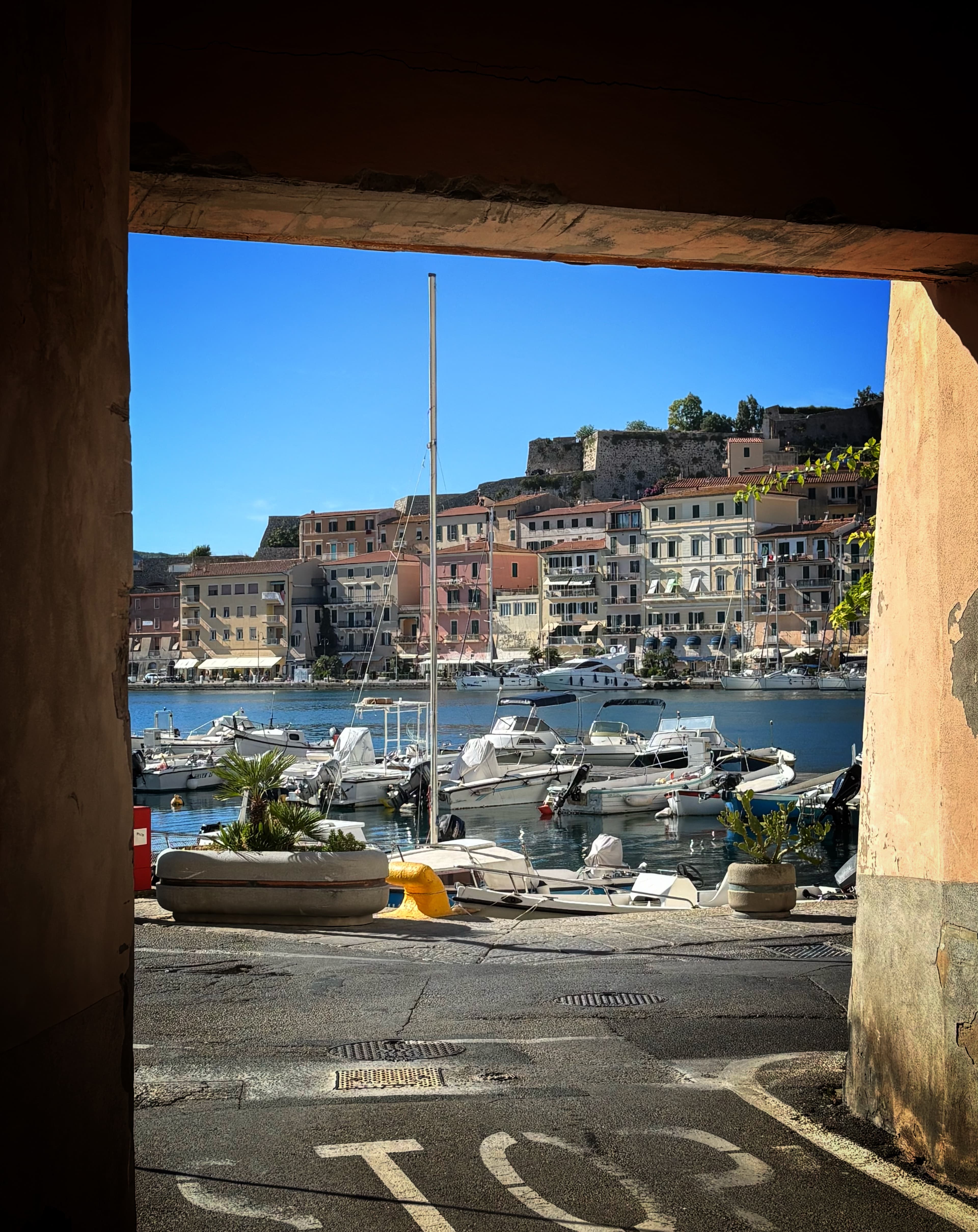 Photo 316 - Croisière Club Med 2 (blurred background)