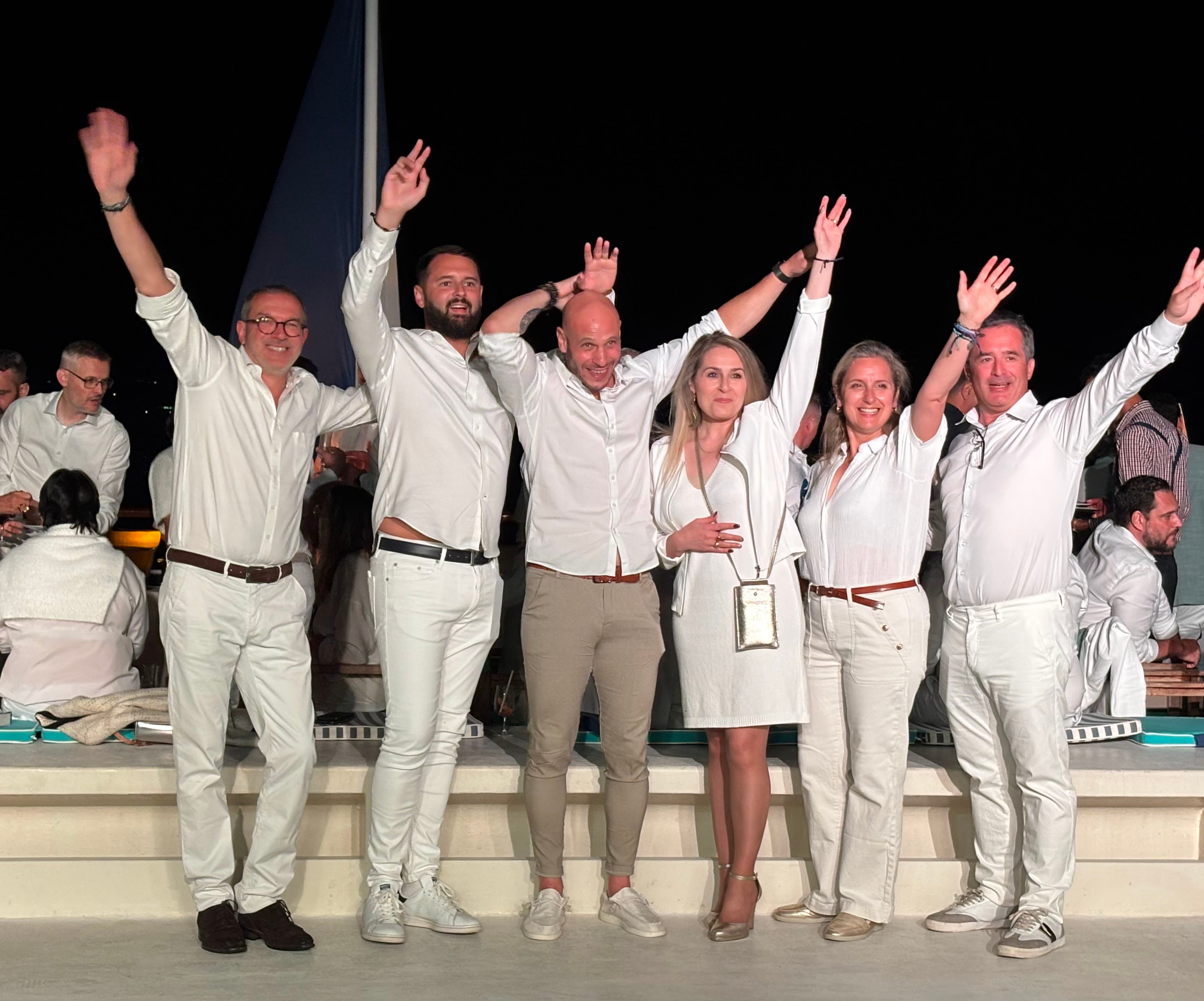 Photo 319 - Croisière Club Med 2 (blurred background)